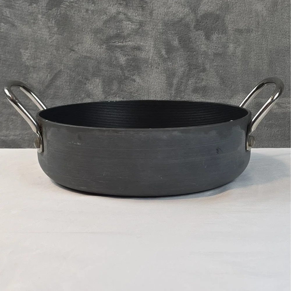 Circulon 2.5 Qt 9 Inch 2.4 L  Double Handle Pot No Lid